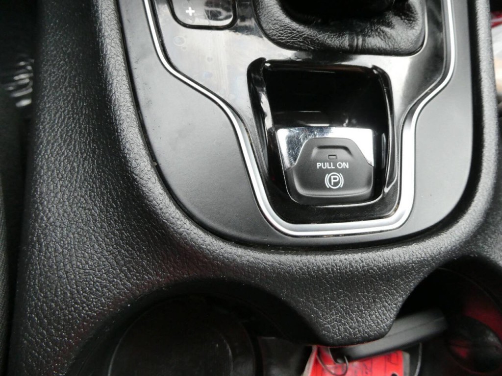 2019 Jeep Cherokee Image 19