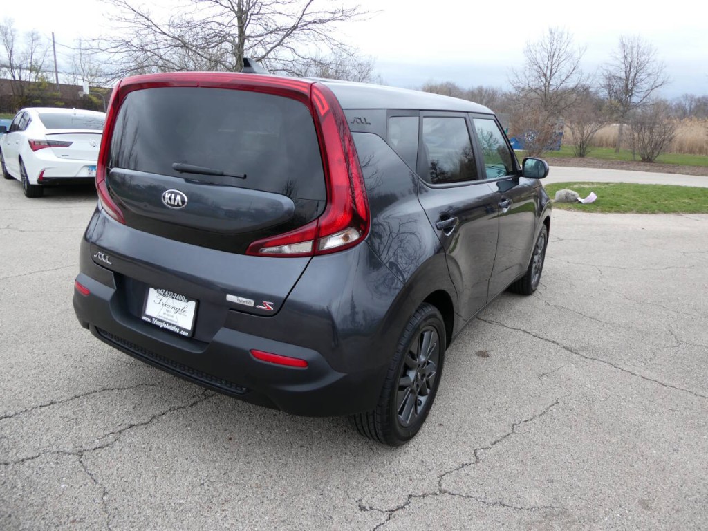 2021 Kia Soul Image 4