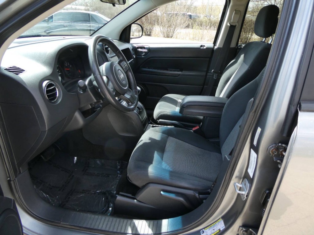 2013 Jeep Compass Image 7