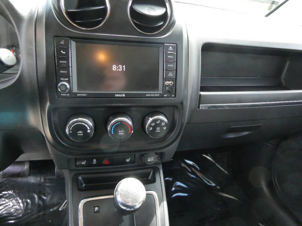 2013 Jeep Compass Image 12