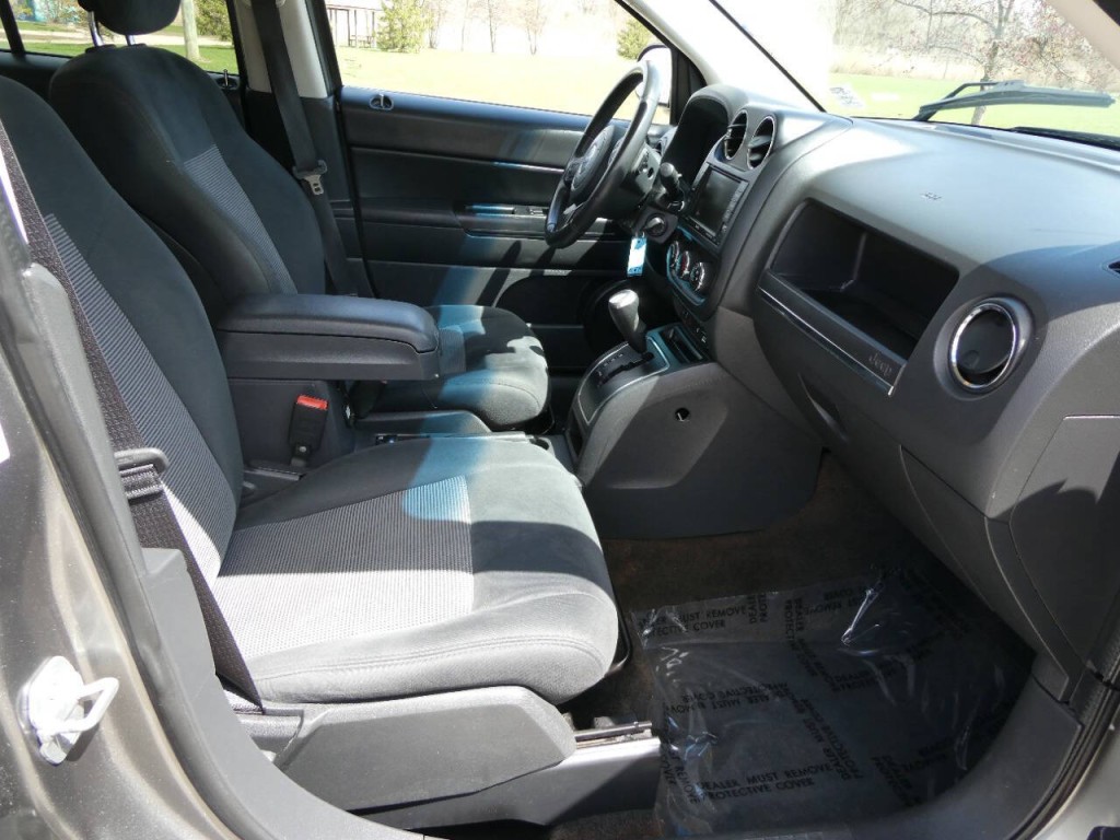 2013 Jeep Compass Image 19