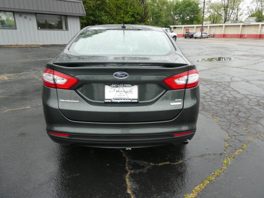 2016 Ford Fusion Image 6