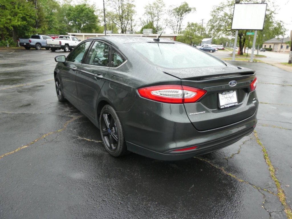 2016 Ford Fusion Image 7