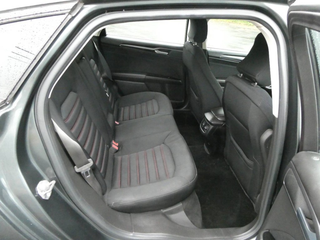2016 Ford Fusion Image 20