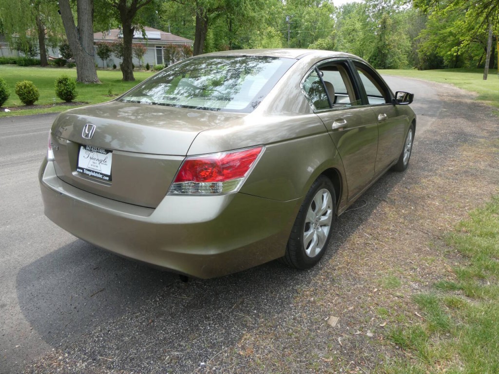 2009 Honda Accord Image 4
