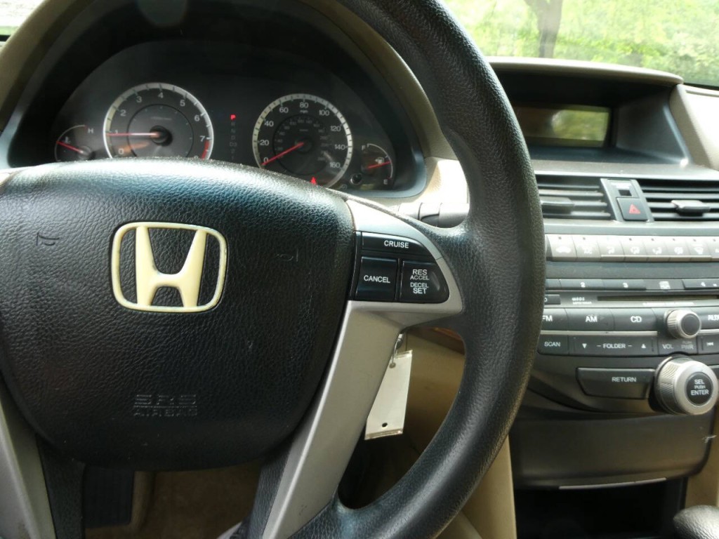 2009 Honda Accord Image 13