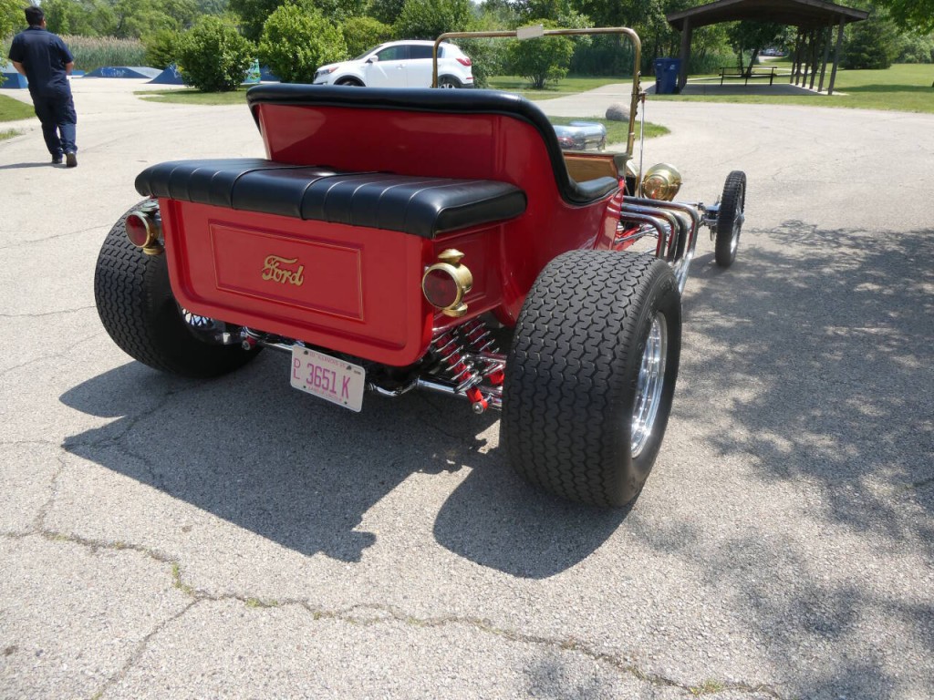 1915 Ford Model T Image 8