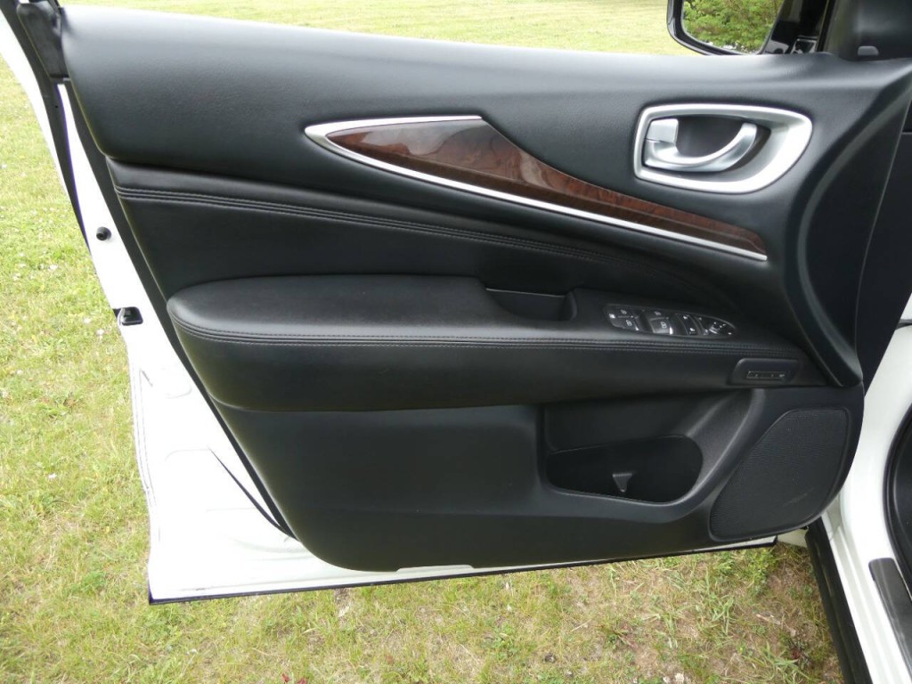2015 INFINITI QX60 Image 28