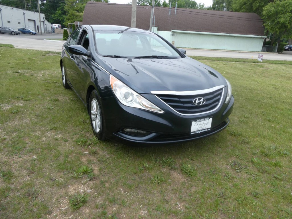 2013 Hyundai Sonata Image 3