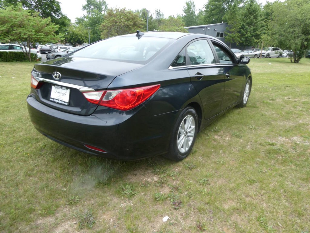 2013 Hyundai Sonata Image 4