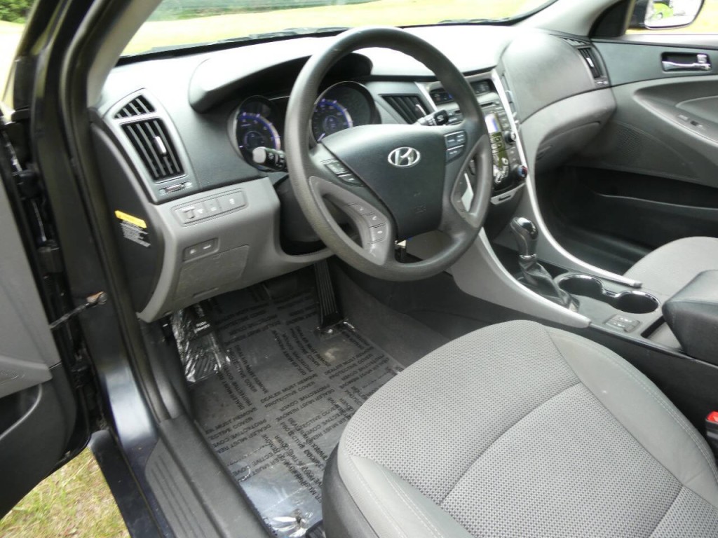2013 Hyundai Sonata Image 8