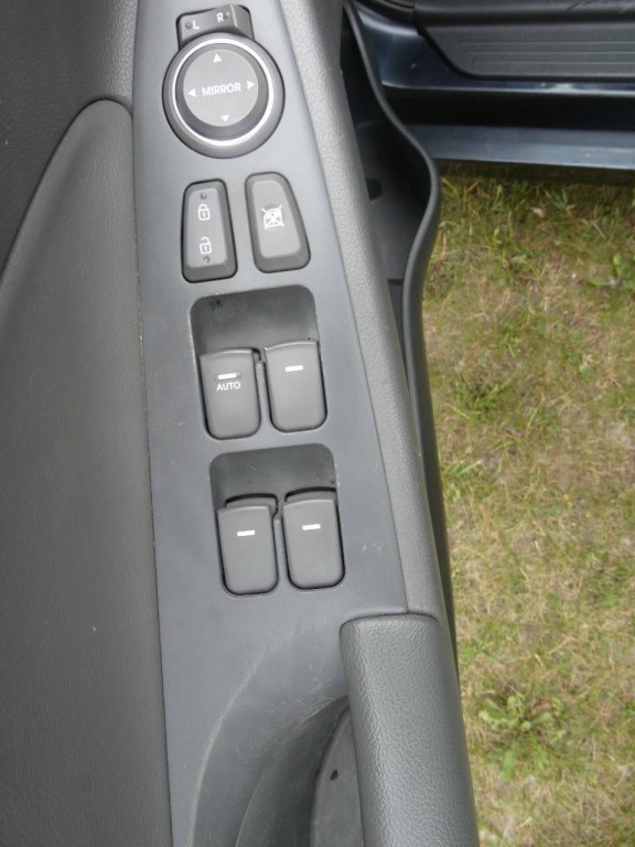 2013 Hyundai Sonata Image 17