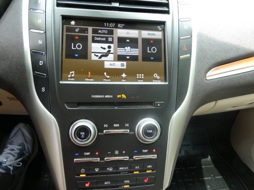 2017 Lincoln MKC Image 16