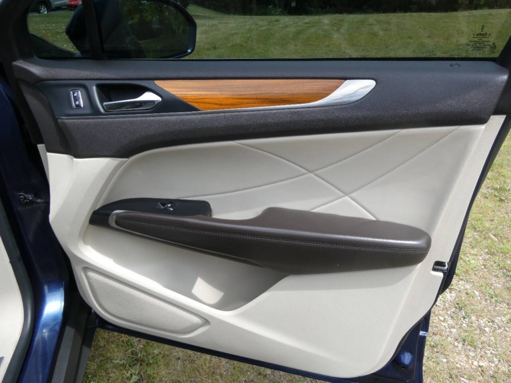 2017 Lincoln MKC Image 23