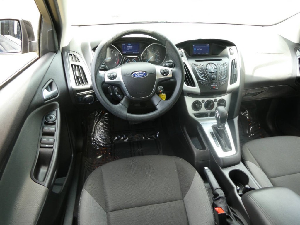 2014 Ford Focus Image 10