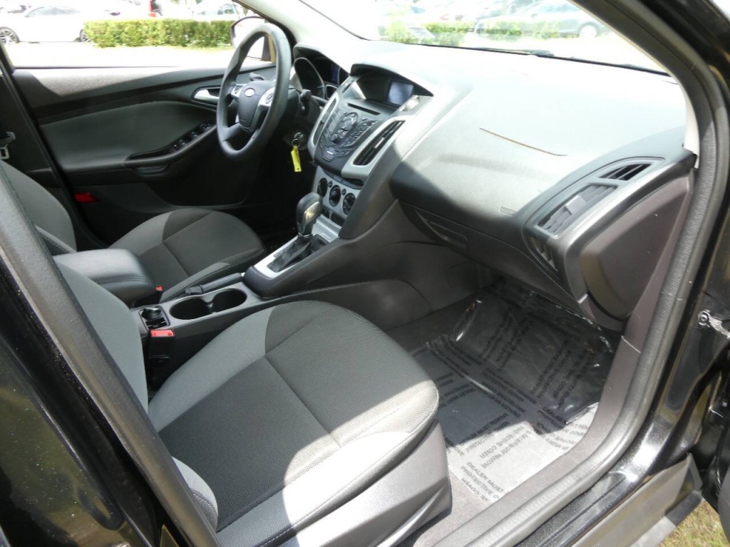 2014 Ford Focus Image 16