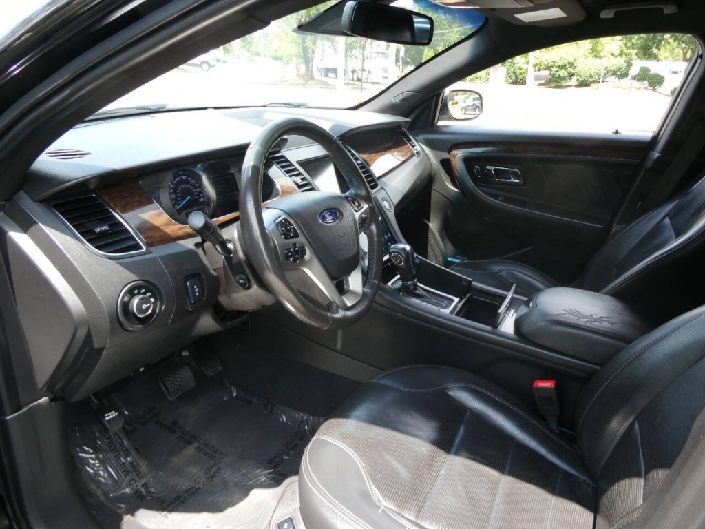 2019 Ford Taurus Image 9