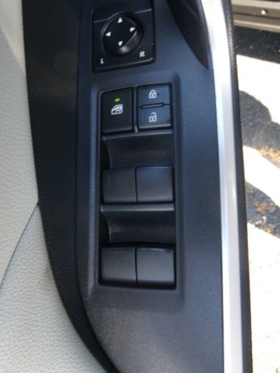 2019 Toyota Rav4 Image 25