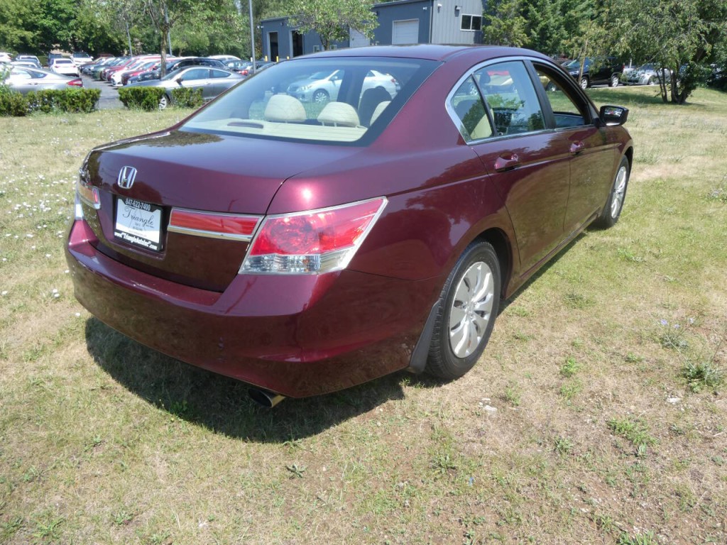 2011 Honda Accord Image 4