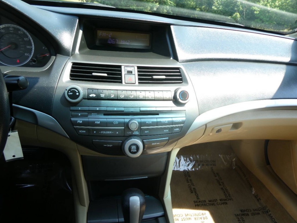 2011 Honda Accord Image 13