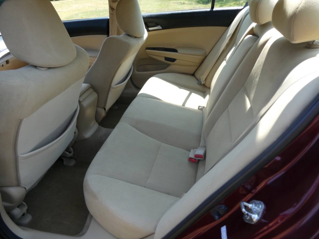 2011 Honda Accord Image 19