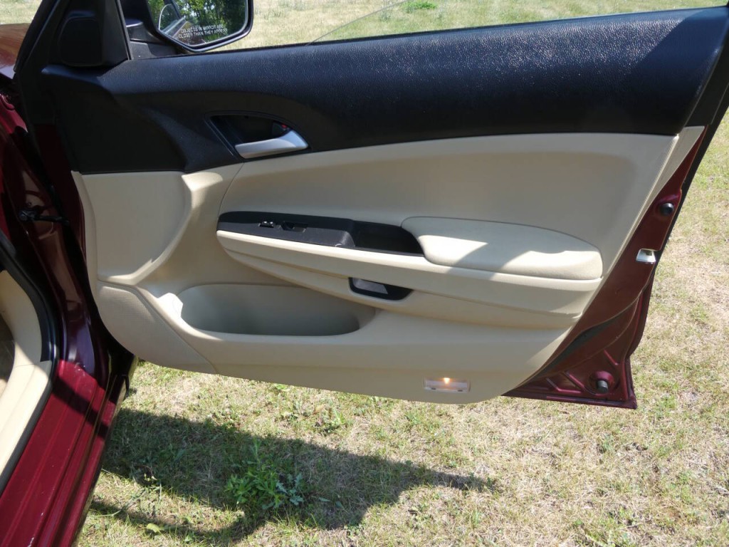 2011 Honda Accord Image 22