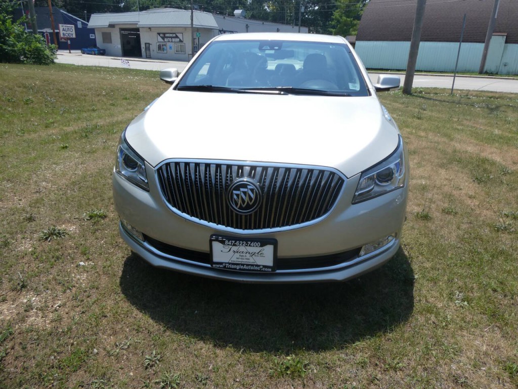 2016 Buick LaCrosse Image 2