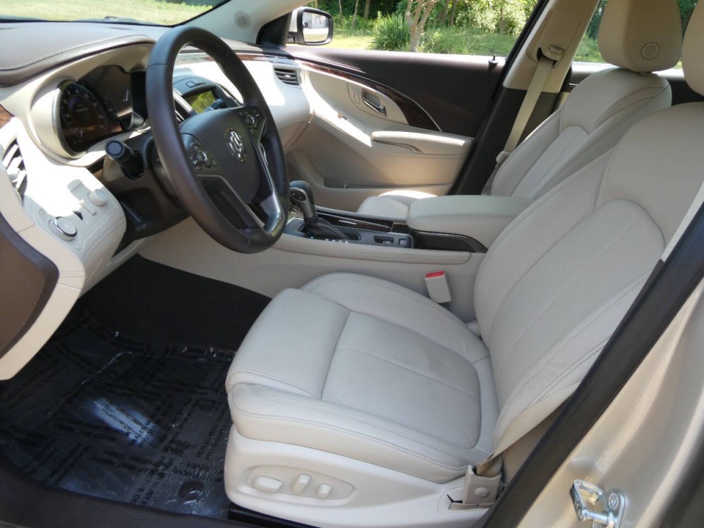 2016 Buick LaCrosse Image 9