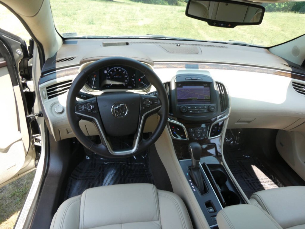 2016 Buick LaCrosse Image 11