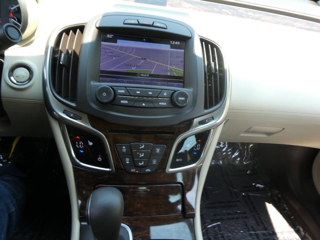 2016 Buick LaCrosse Image 16