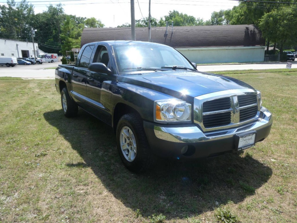 2005 Dodge Dakota Image 1