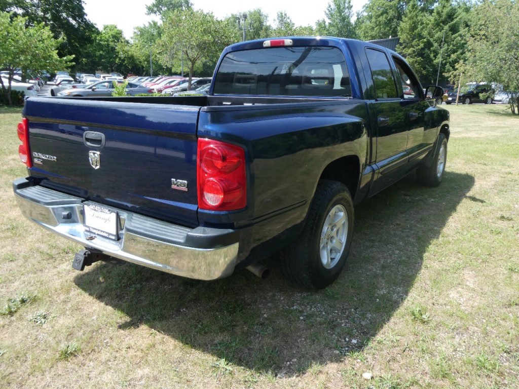 2005 Dodge Dakota Image 5