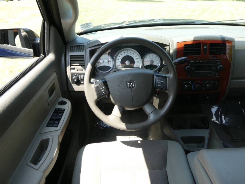 2005 Dodge Dakota Image 11