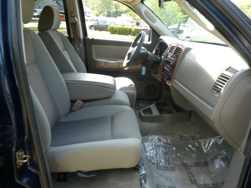 2005 Dodge Dakota Image 17
