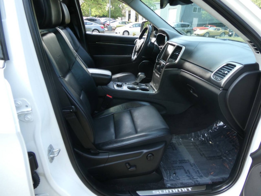 2017 Jeep Grand Cherokee Image 20