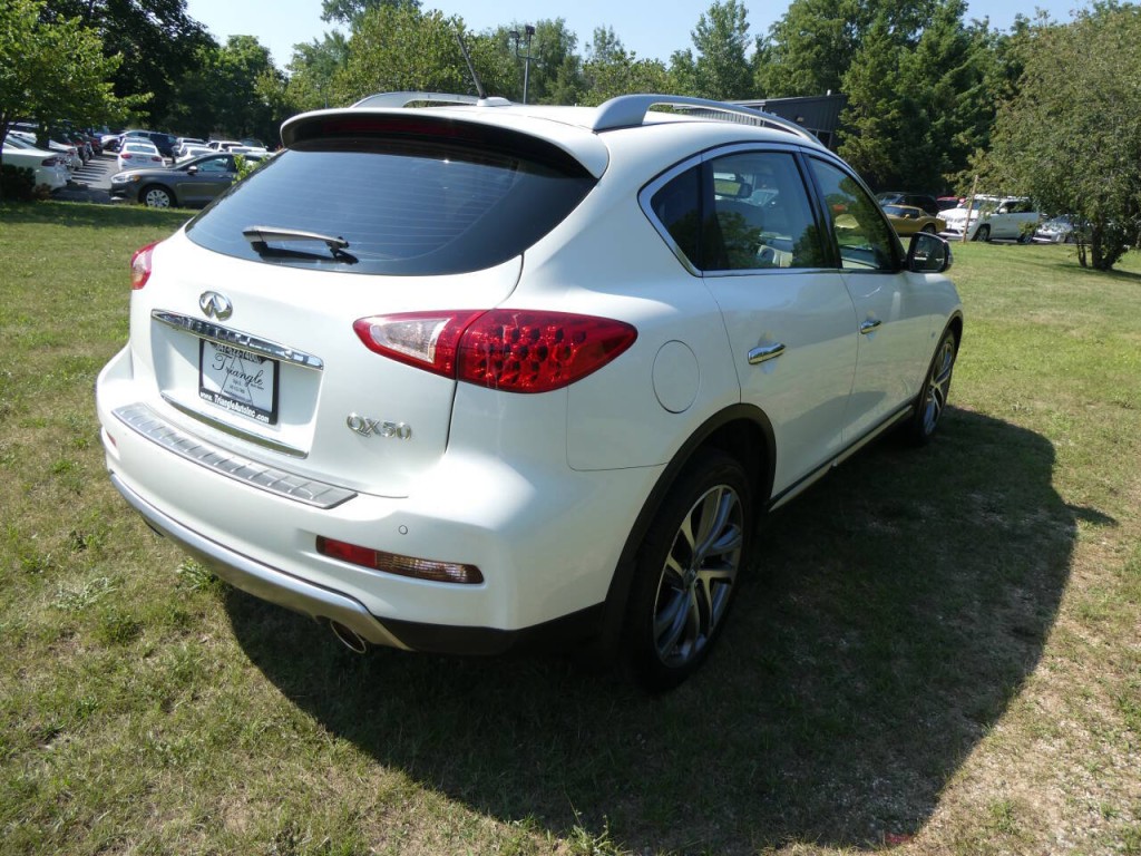 2016 INFINITI QX50 Image 4