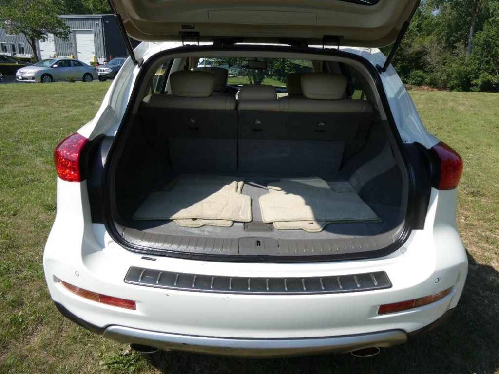 2016 INFINITI QX50 Image 7