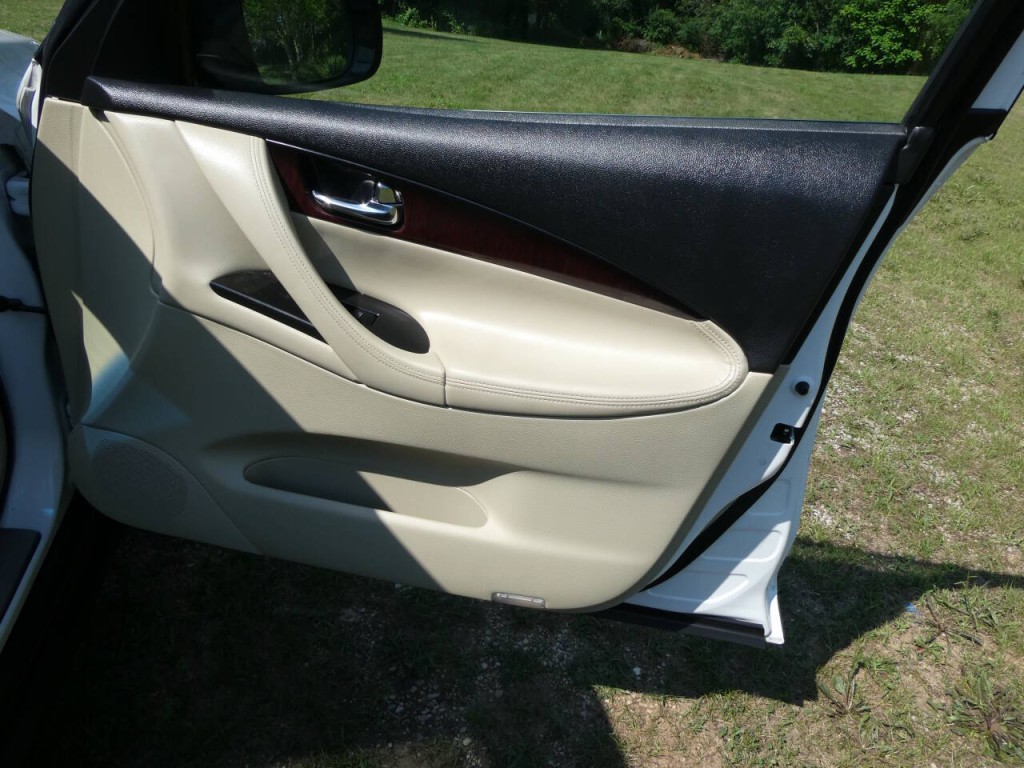2016 INFINITI QX50 Image 26