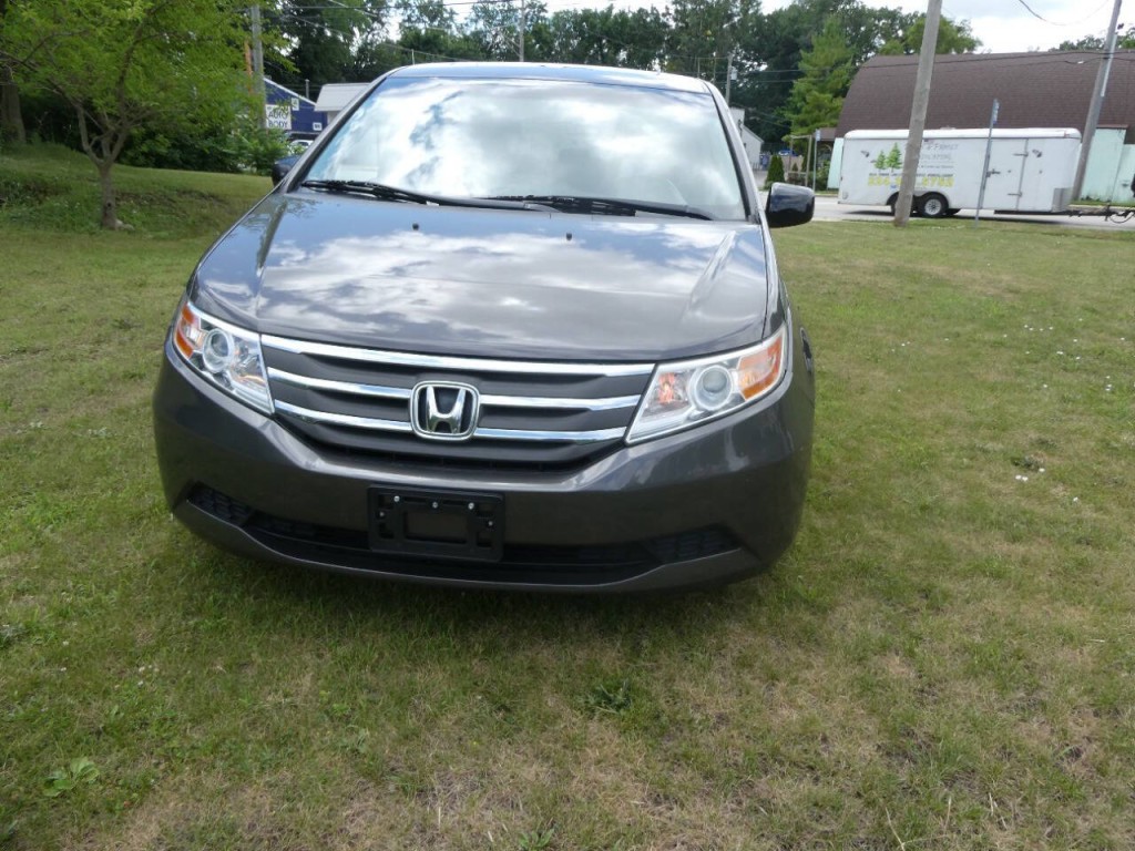 2012 Honda Odyssey Image 2
