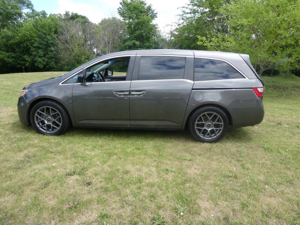 2012 Honda Odyssey Image 4