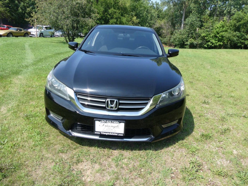 2013 Honda Accord Image 2