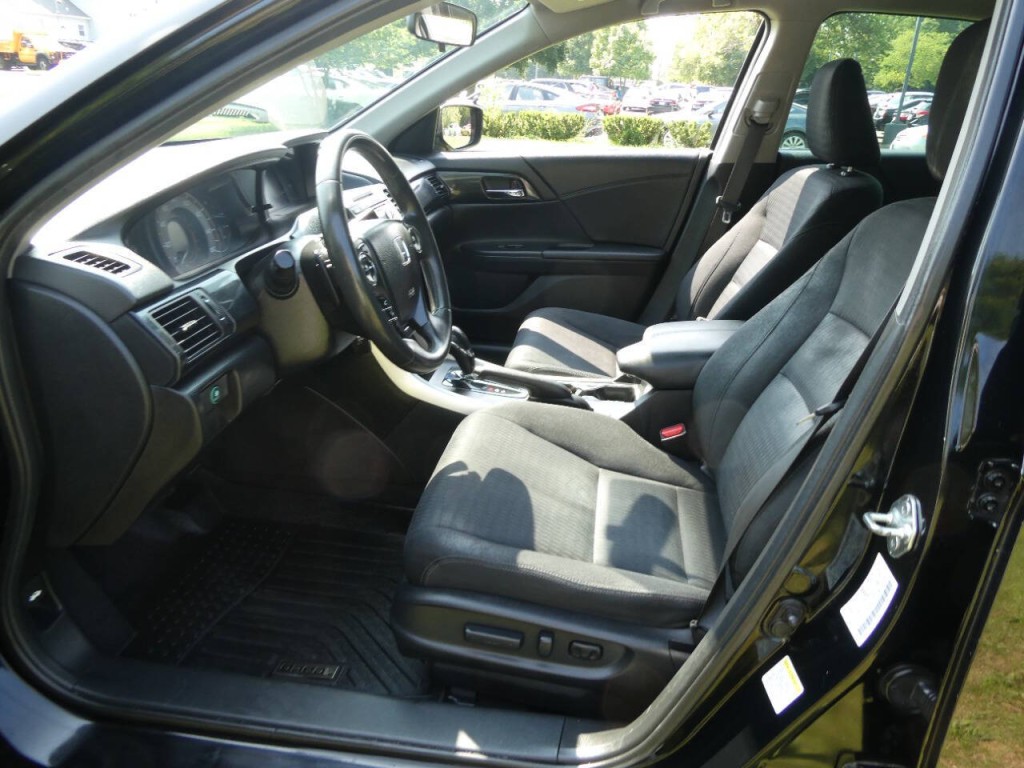 2013 Honda Accord Image 9