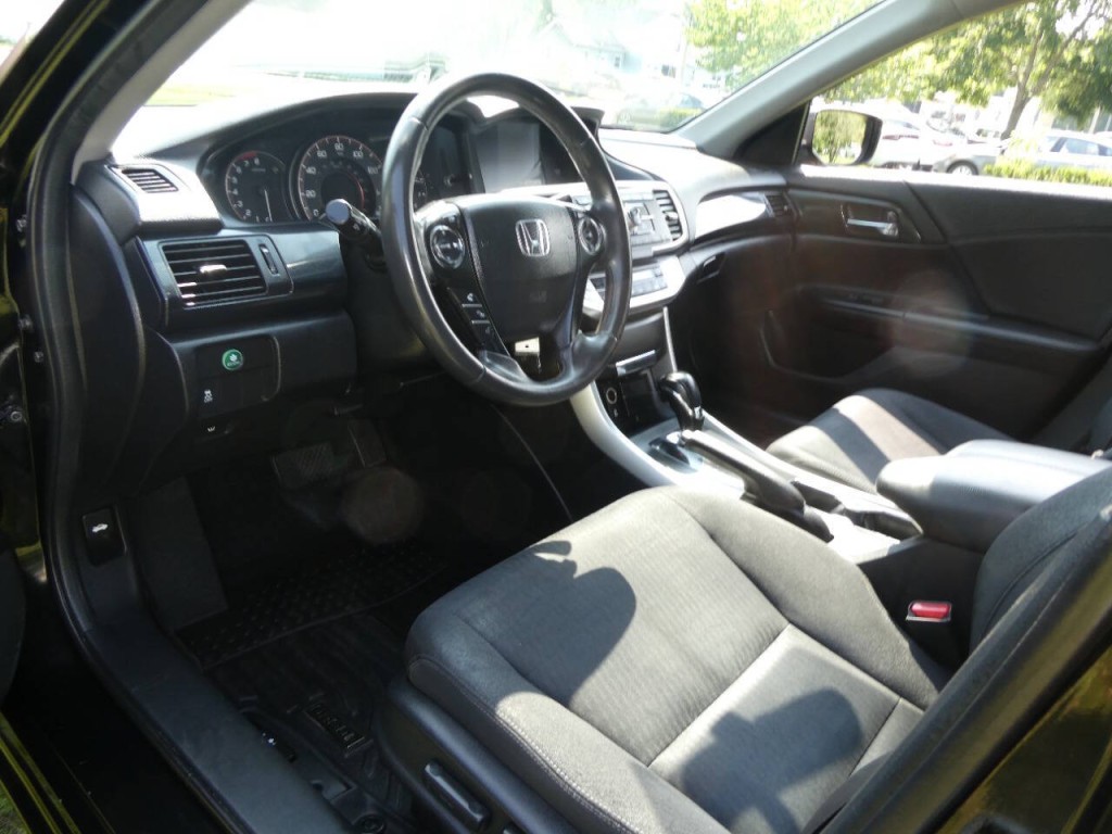 2013 Honda Accord Image 10