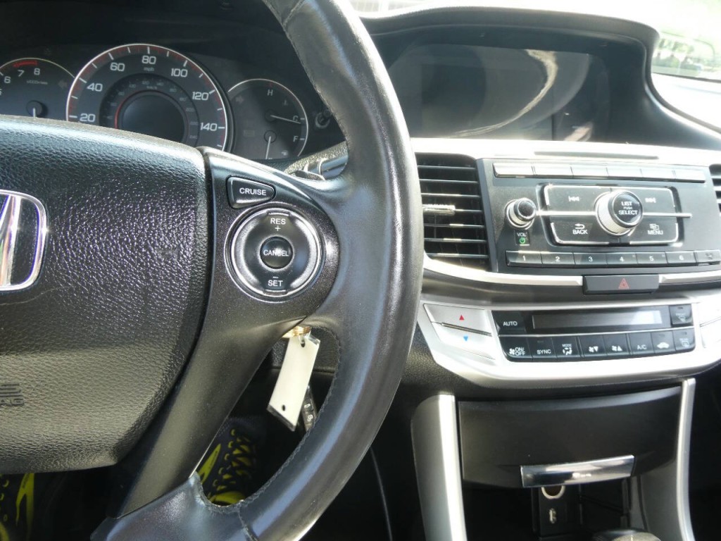 2013 Honda Accord Image 15
