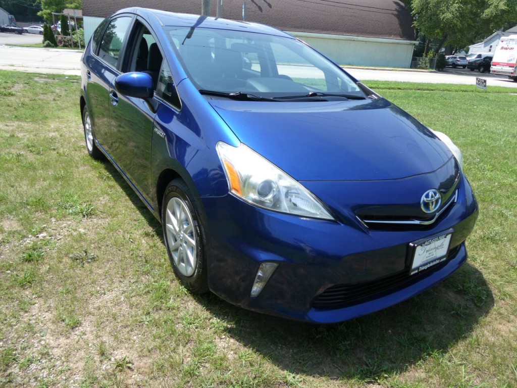 2013 Toyota Prius Image 3