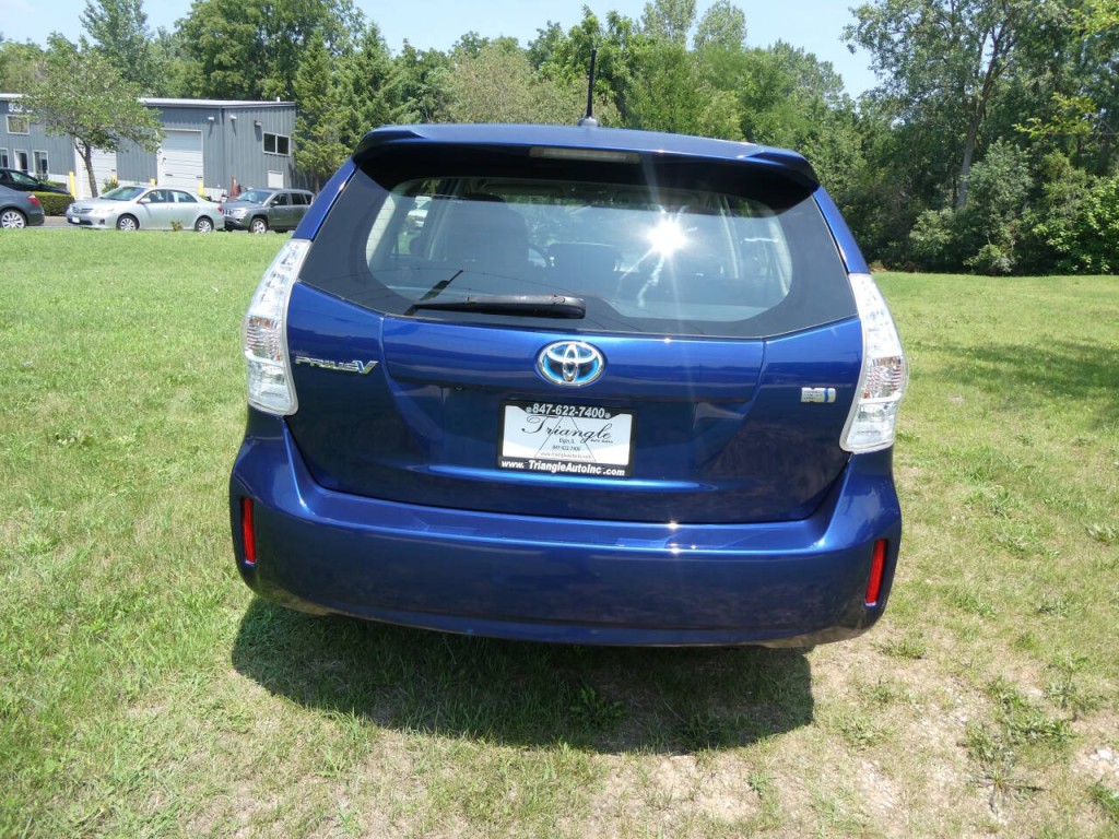 2013 Toyota Prius Image 5