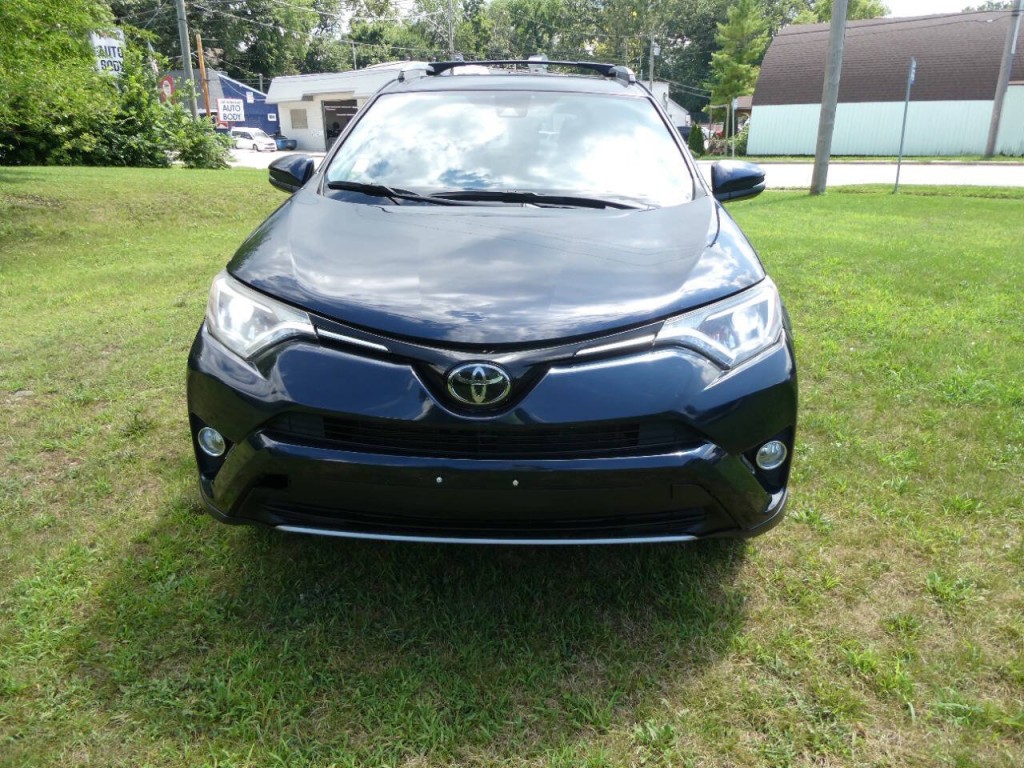 2018 Toyota Rav4 Image 2
