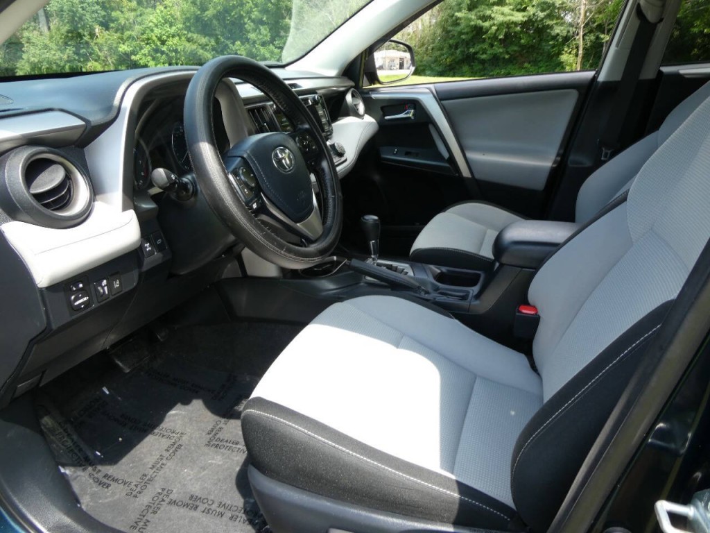 2018 Toyota Rav4 Image 8