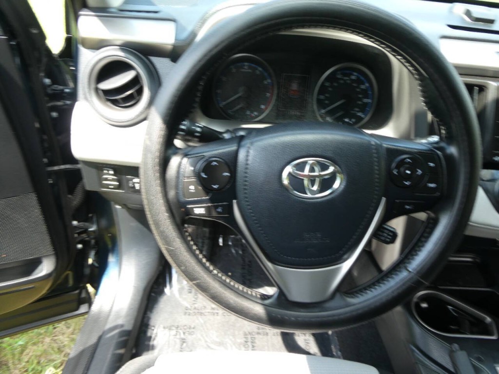 2018 Toyota Rav4 Image 9