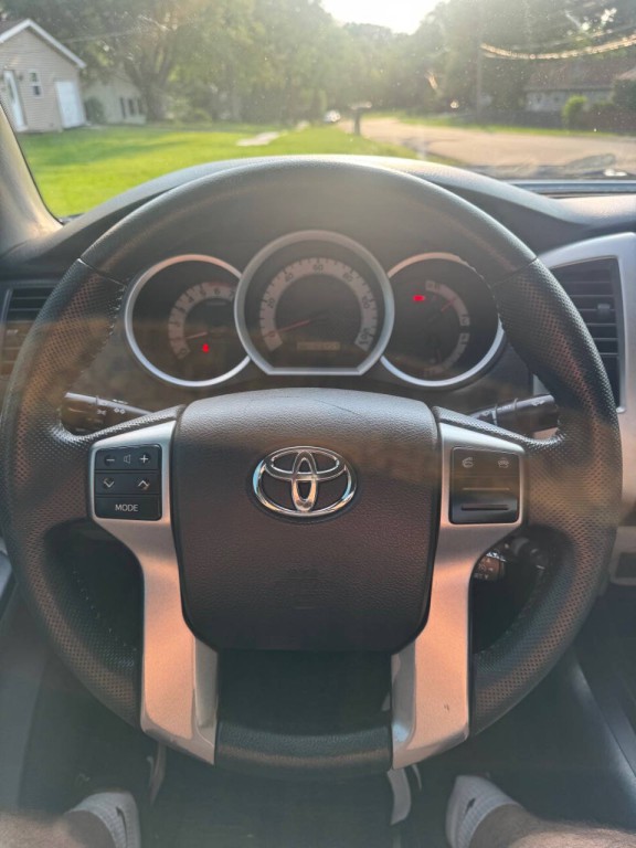 2013 Toyota Tacoma Image 13